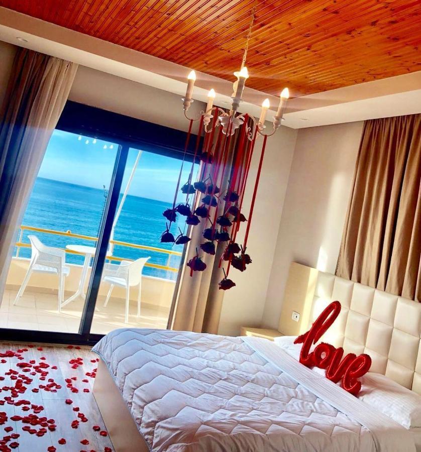 Hotel Lungomare Vlorë Exteriör bild