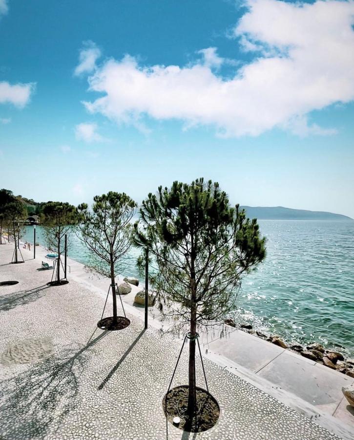 Hotel Lungomare Vlorë Exteriör bild