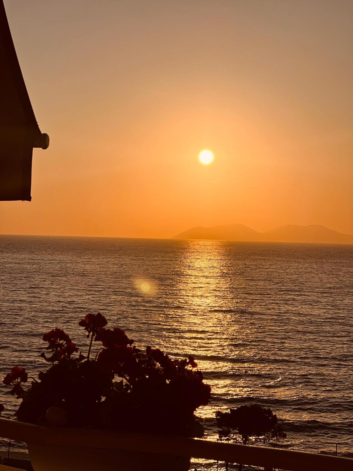 Hotel Lungomare Vlorë Exteriör bild