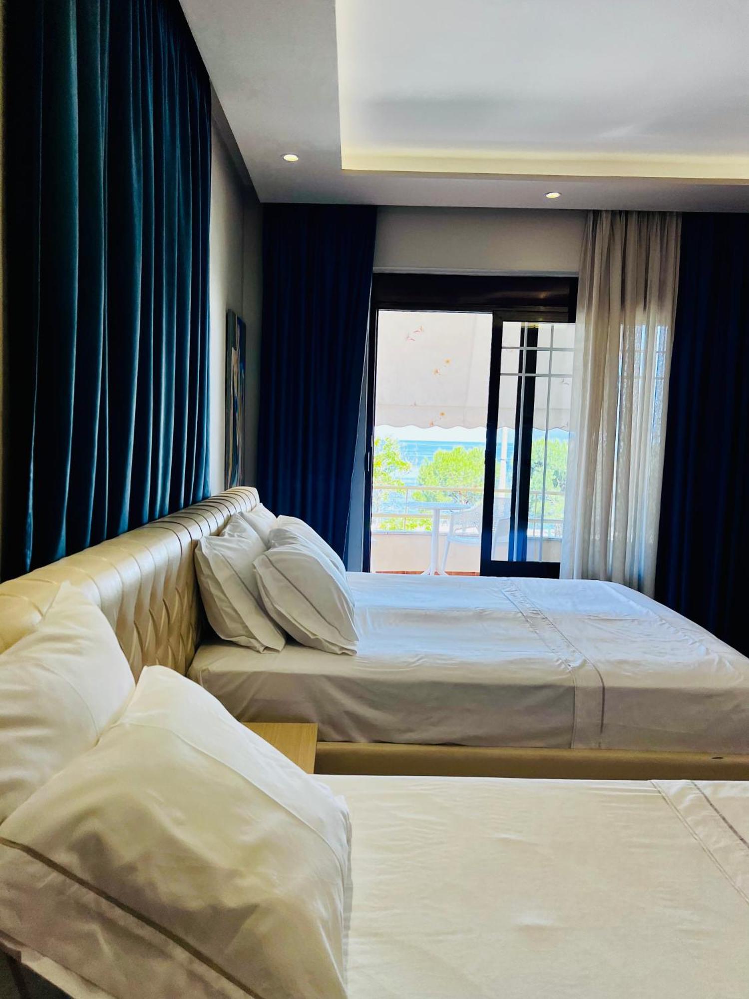 Hotel Lungomare Vlorë Exteriör bild