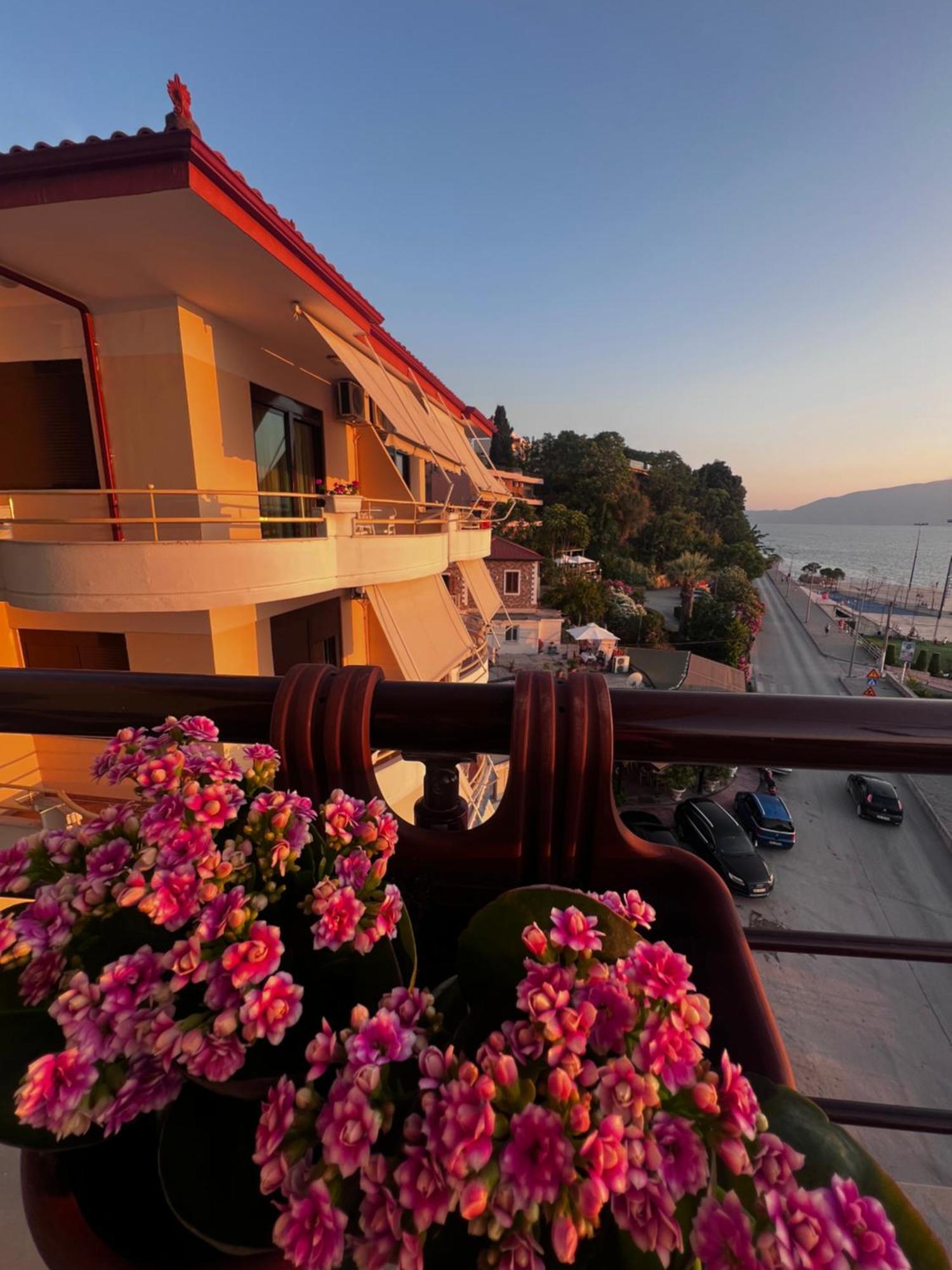 Hotel Lungomare Vlorë Exteriör bild