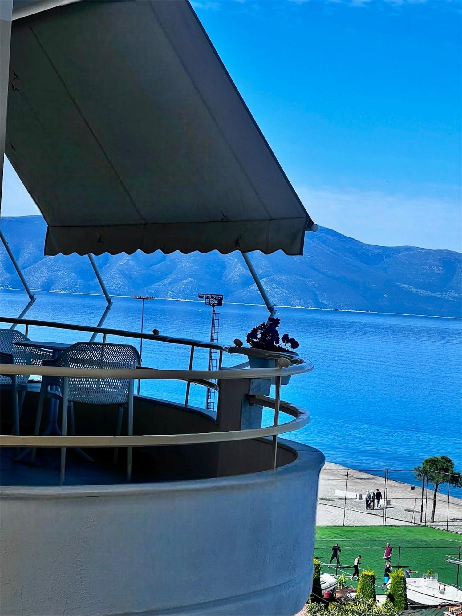 Hotel Lungomare Vlorë Exteriör bild