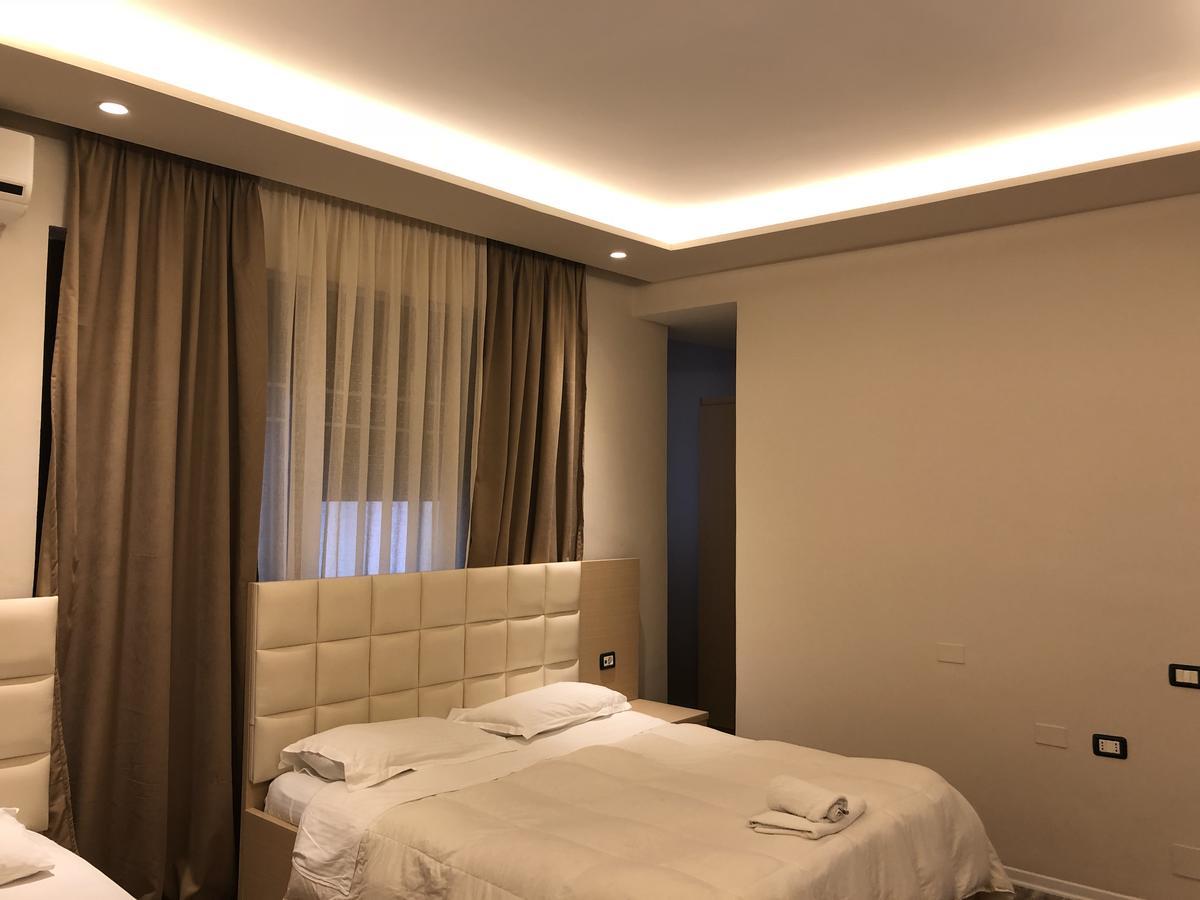 Hotel Lungomare Vlorë Exteriör bild