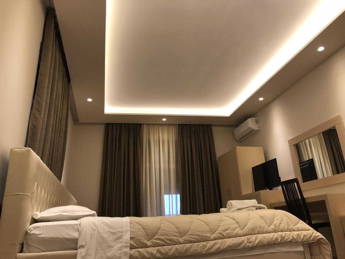 Hotel Lungomare Vlorë Exteriör bild