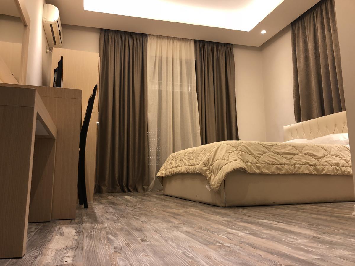 Hotel Lungomare Vlorë Exteriör bild