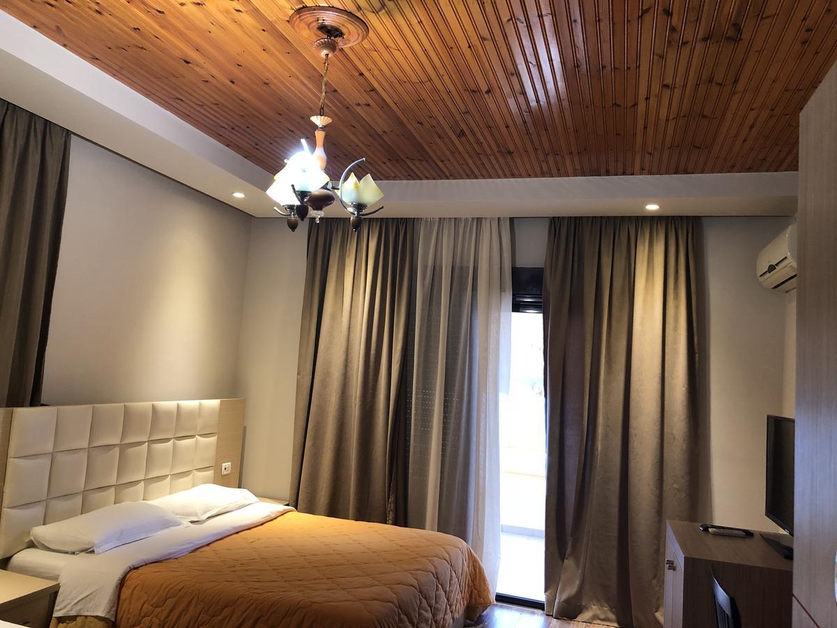 Hotel Lungomare Vlorë Exteriör bild