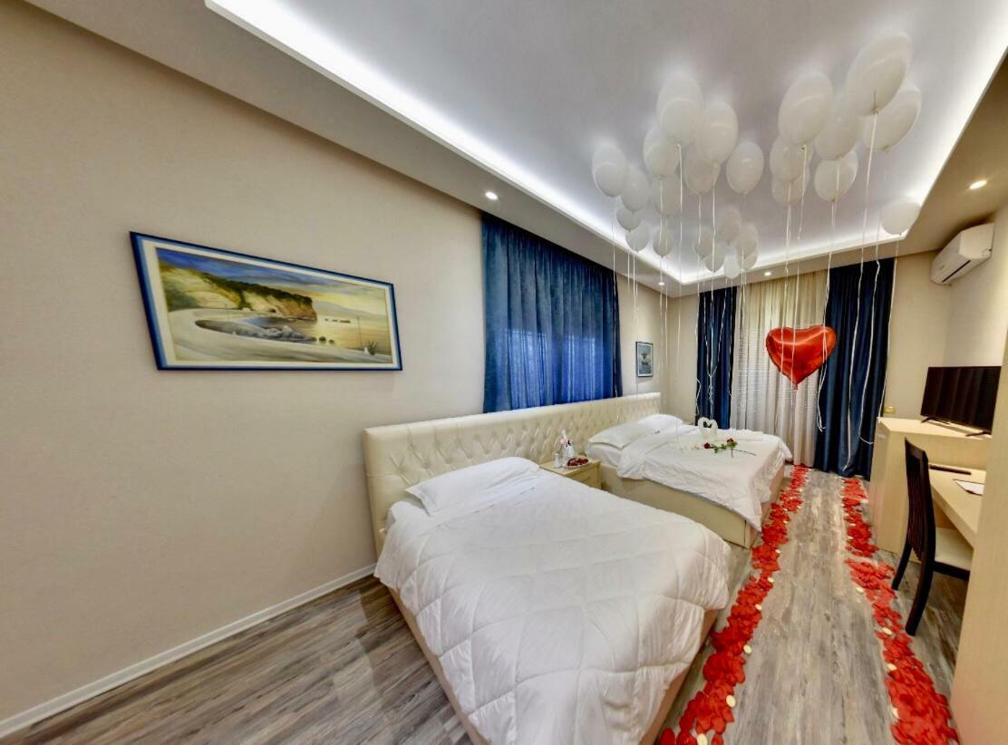 Hotel Lungomare Vlorë Exteriör bild